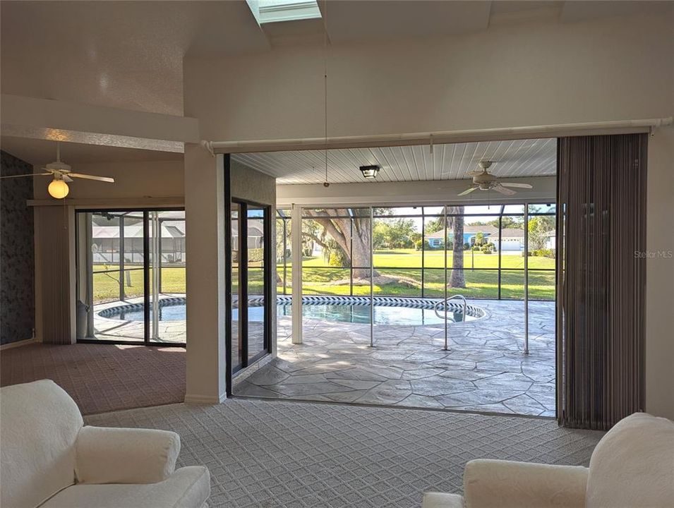 For Sale: $389,000 (3 beds, 2 baths, 2199 Square Feet)