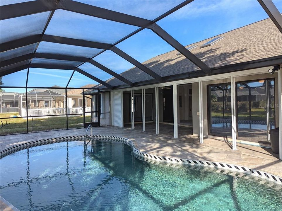 For Sale: $389,000 (3 beds, 2 baths, 2199 Square Feet)