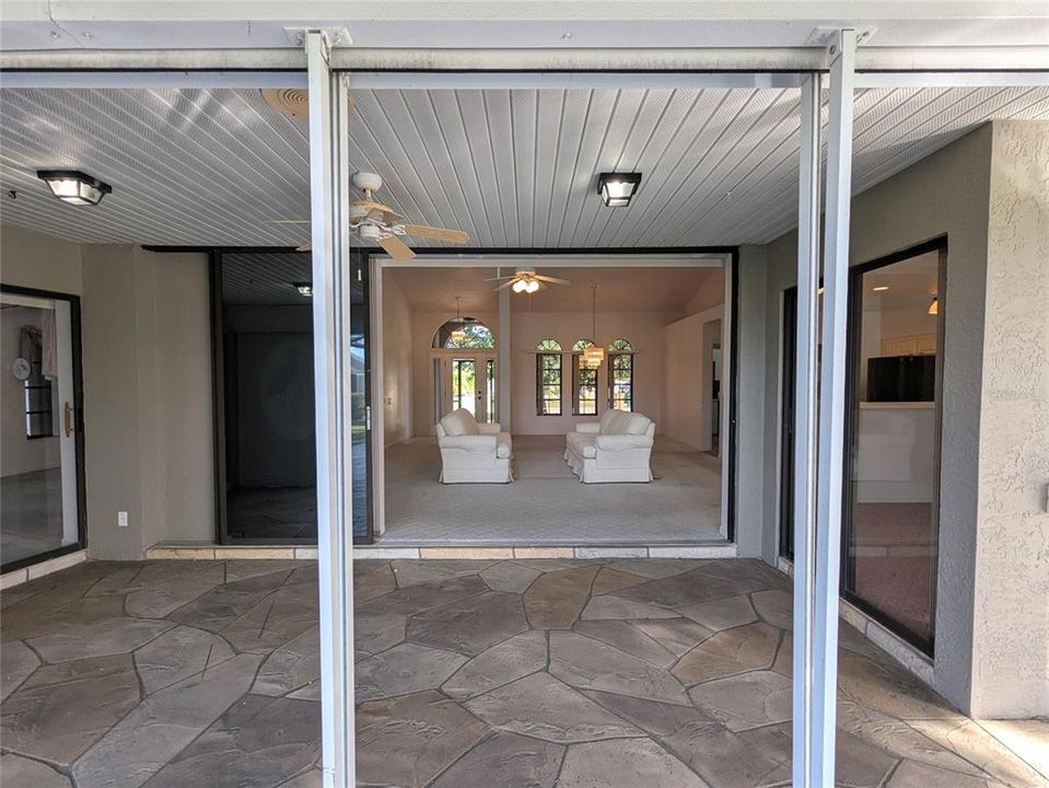 For Sale: $389,000 (3 beds, 2 baths, 2199 Square Feet)