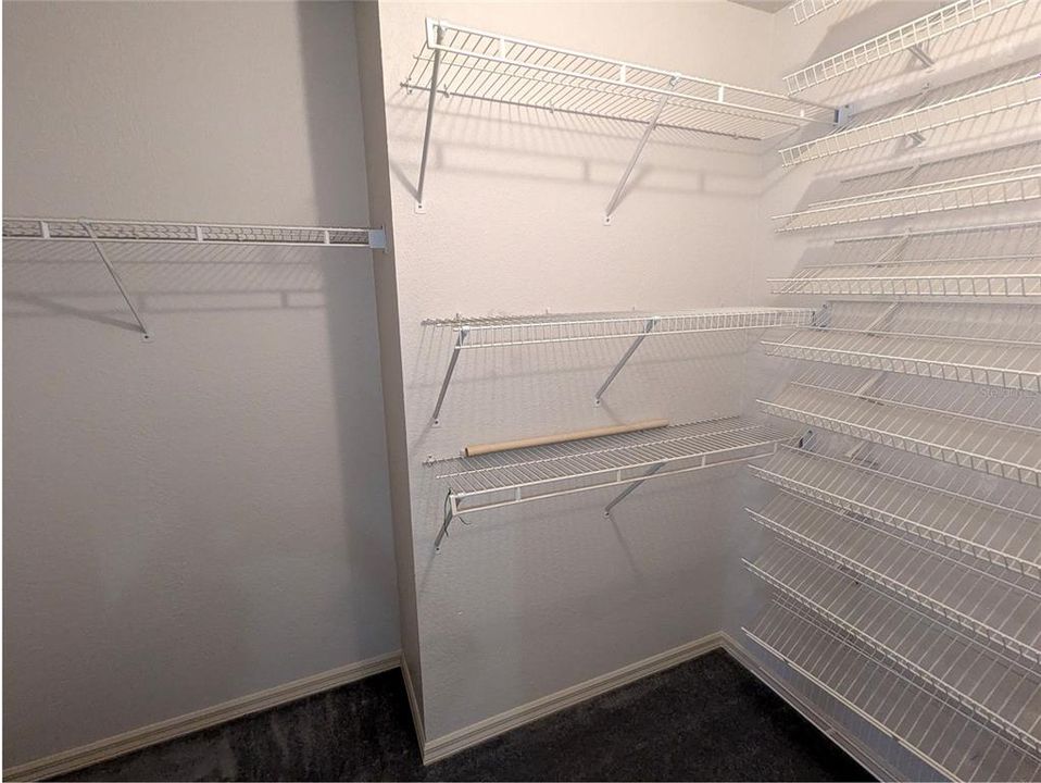 For Sale: $389,000 (3 beds, 2 baths, 2199 Square Feet)