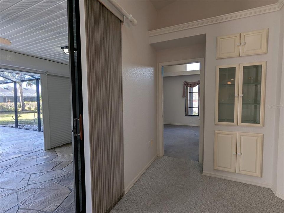 For Sale: $389,000 (3 beds, 2 baths, 2199 Square Feet)