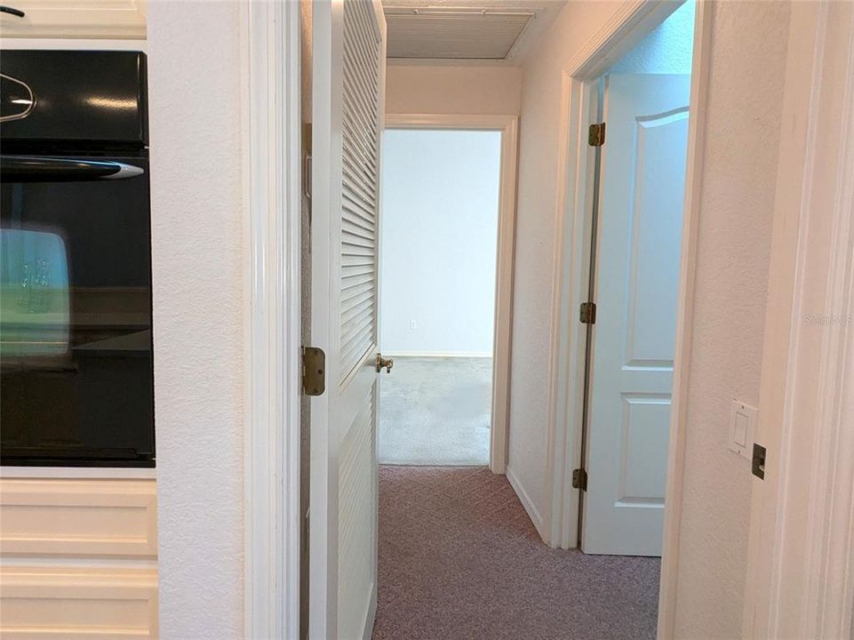 For Sale: $389,000 (3 beds, 2 baths, 2199 Square Feet)