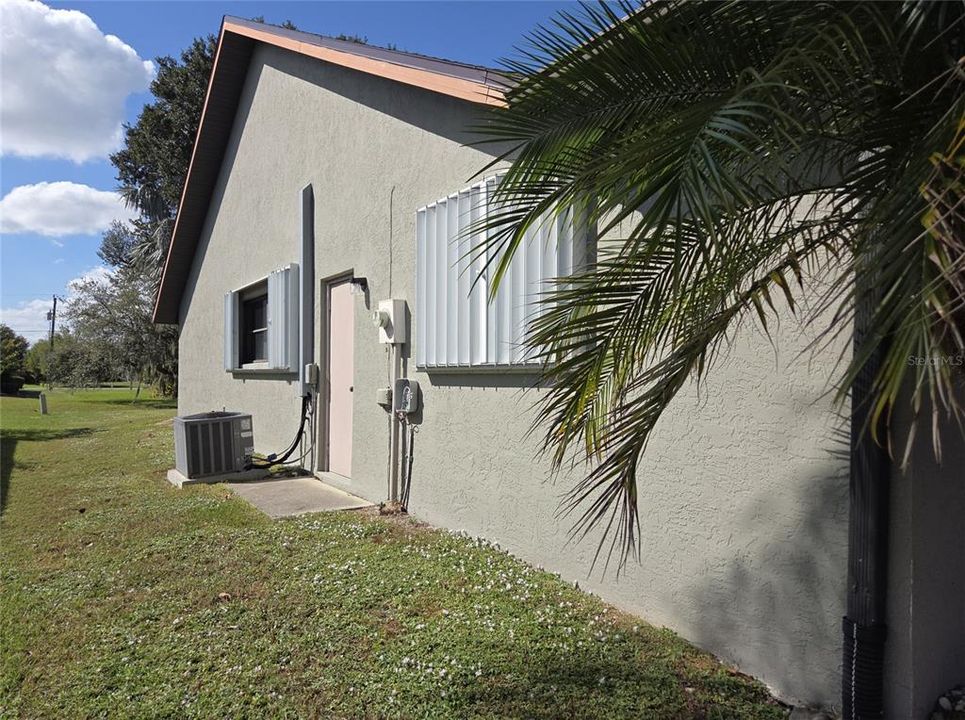 For Sale: $389,000 (3 beds, 2 baths, 2199 Square Feet)