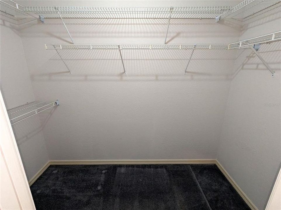 For Sale: $389,000 (3 beds, 2 baths, 2199 Square Feet)