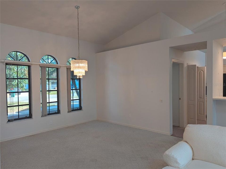 For Sale: $389,000 (3 beds, 2 baths, 2199 Square Feet)