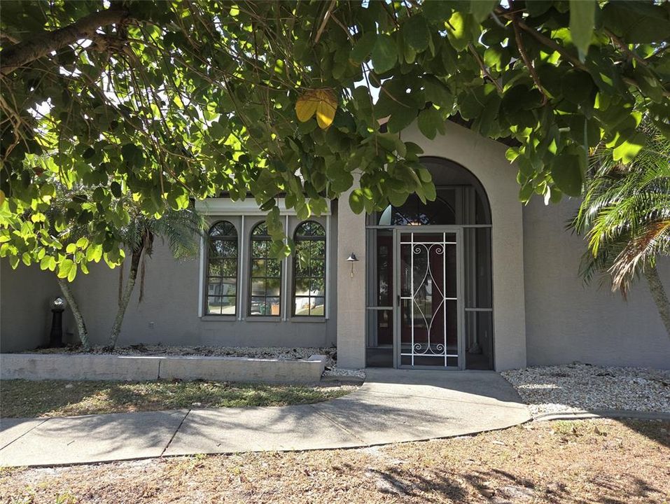 For Sale: $389,000 (3 beds, 2 baths, 2199 Square Feet)