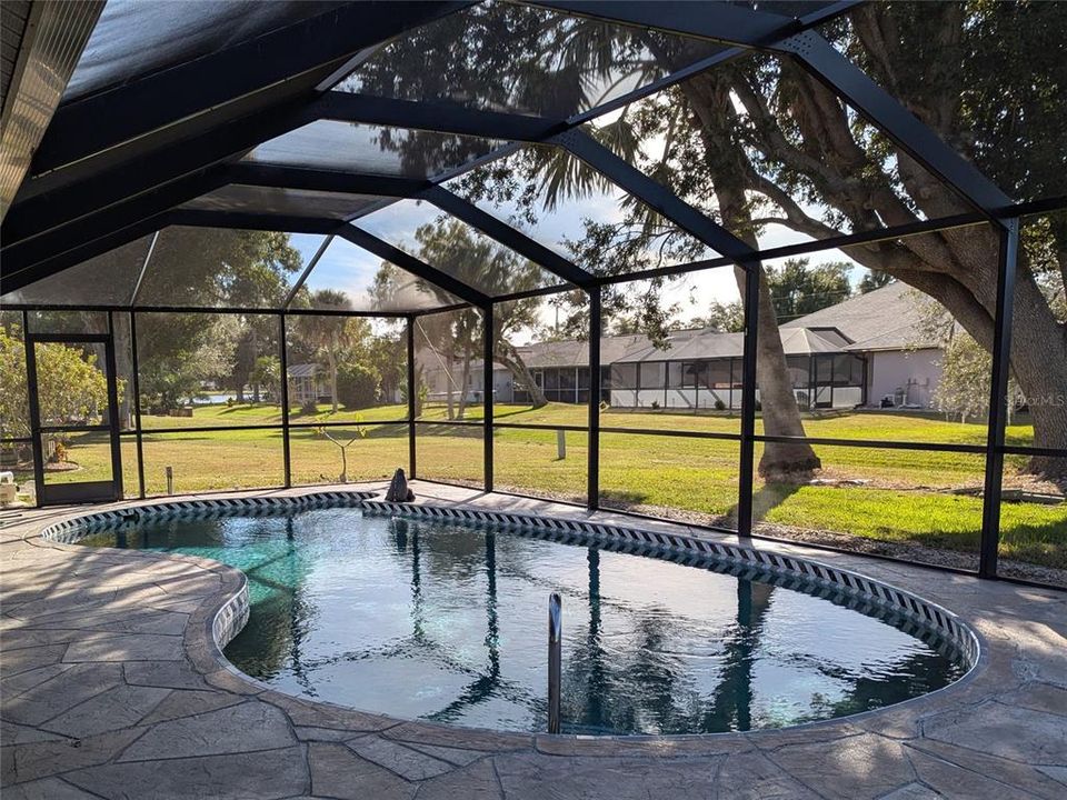 For Sale: $389,000 (3 beds, 2 baths, 2199 Square Feet)