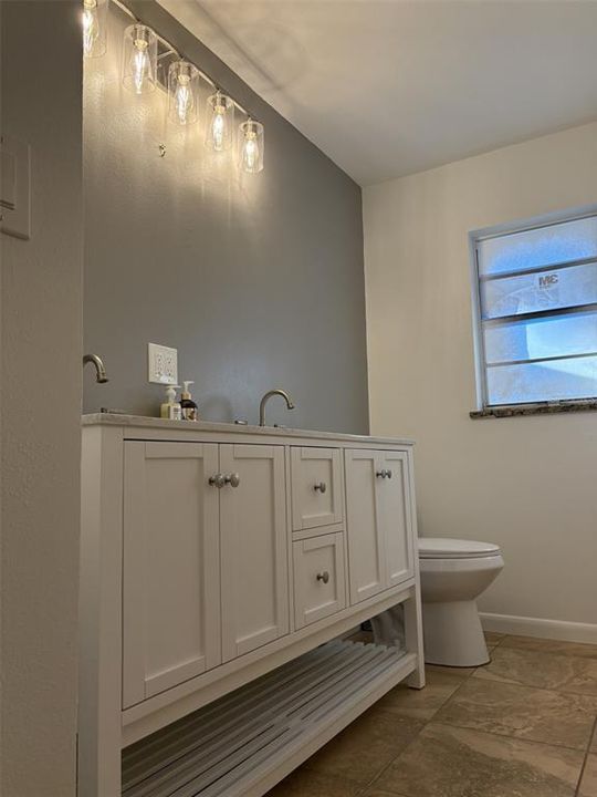 For Sale: $350,000 (3 beds, 2 baths, 1468 Square Feet)