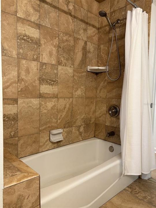 For Sale: $350,000 (3 beds, 2 baths, 1468 Square Feet)