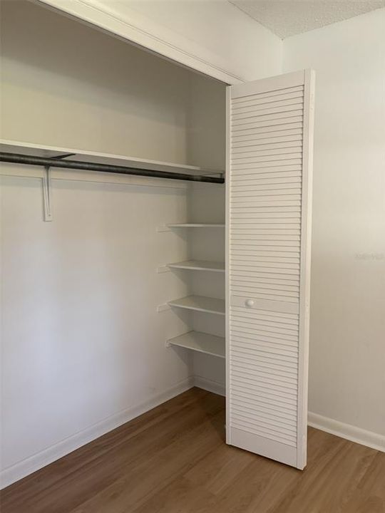 For Sale: $350,000 (3 beds, 2 baths, 1468 Square Feet)