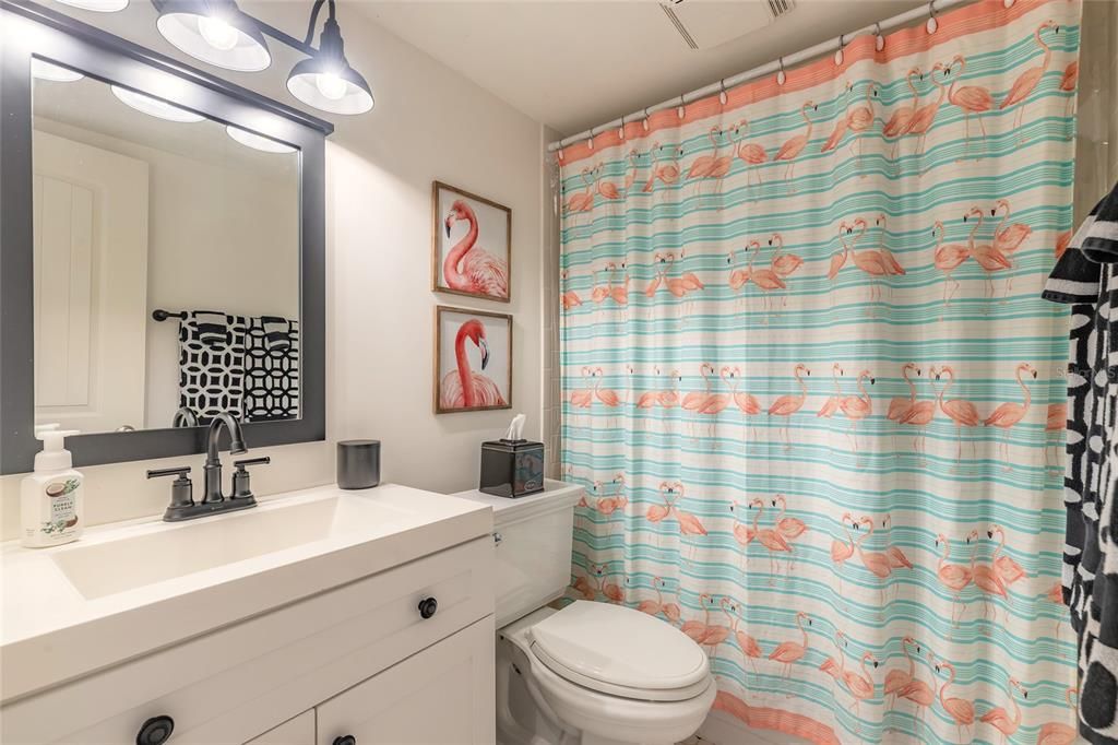 En Venta: $535,000 (2 camas, 2 baños, 950 Pies cuadrados)