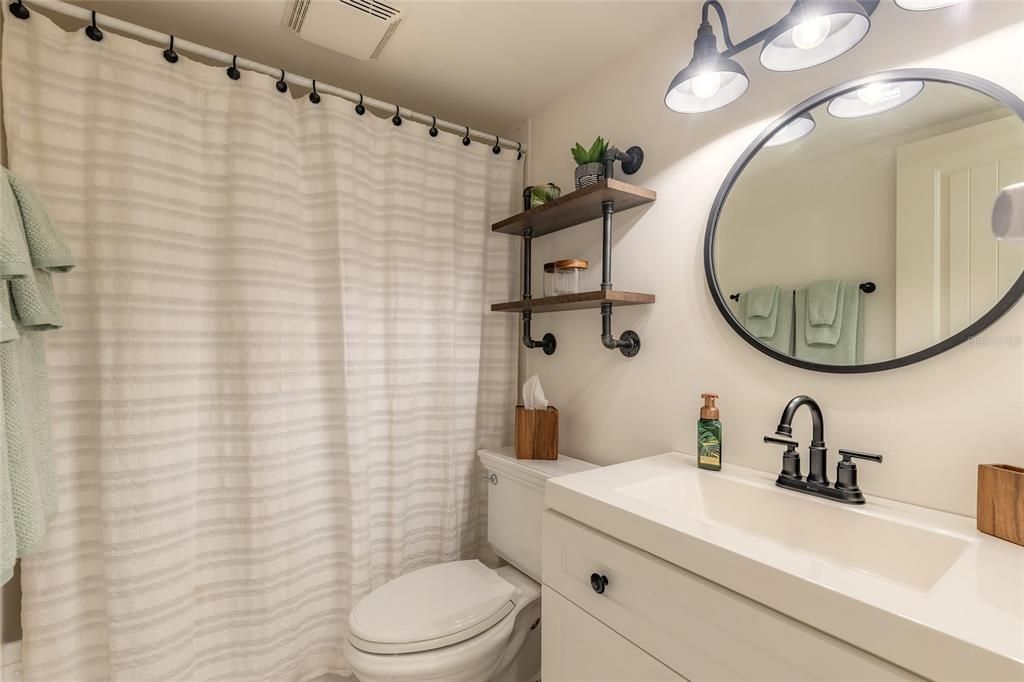 En Venta: $535,000 (2 camas, 2 baños, 950 Pies cuadrados)