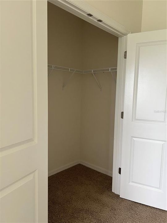 For Sale: $290,000 (3 beds, 2 baths, 1707 Square Feet)