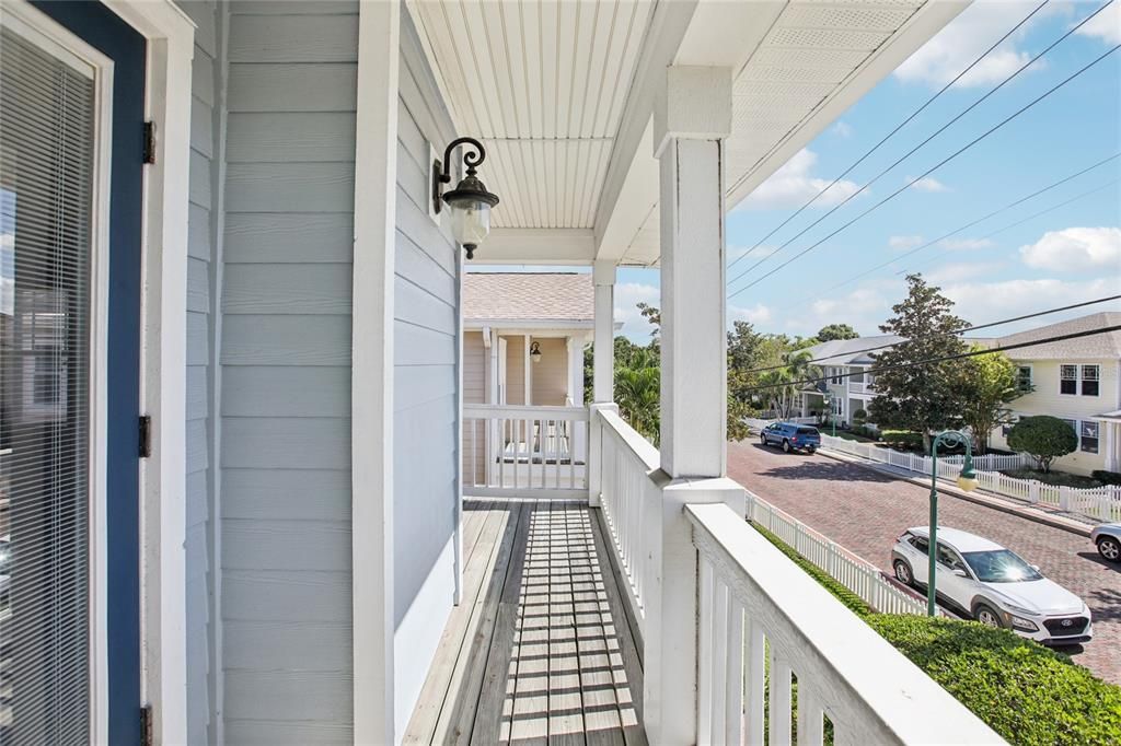 待售: $599,500 (4 贝兹, 3 浴室, 2716 平方英尺)