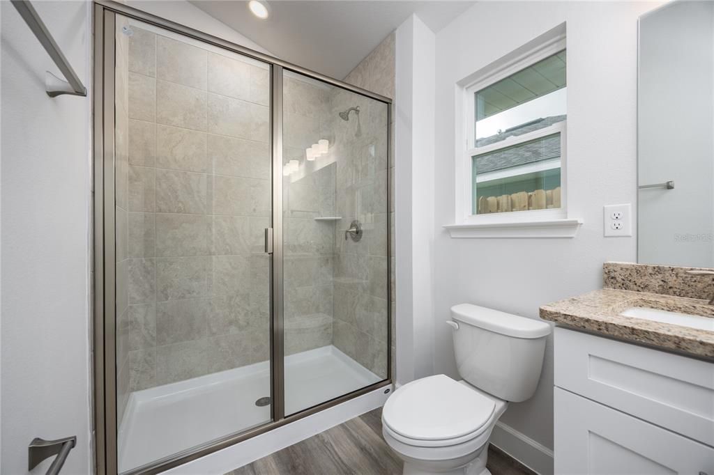 待售: $310,800 (3 贝兹, 2 浴室, 1368 平方英尺)