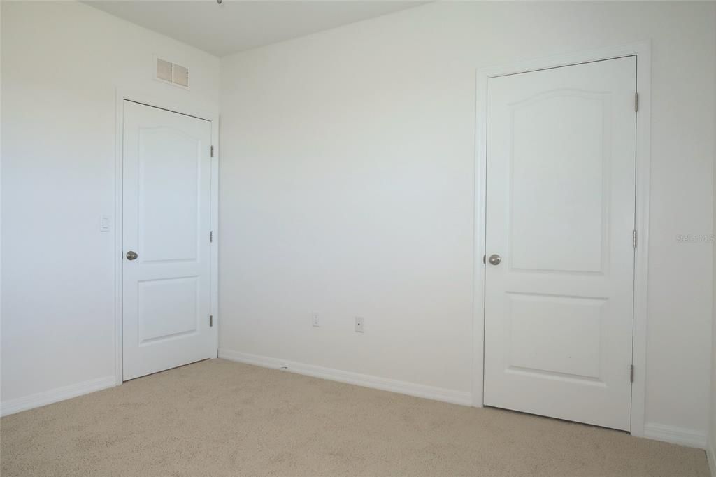 For Sale: $395,900 (5 beds, 3 baths, 2616 Square Feet)