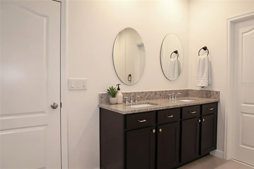 For Sale: $395,900 (5 beds, 3 baths, 2616 Square Feet)