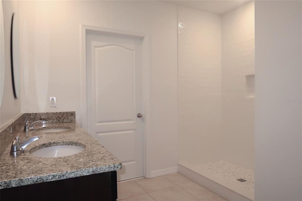 For Sale: $395,900 (5 beds, 3 baths, 2616 Square Feet)