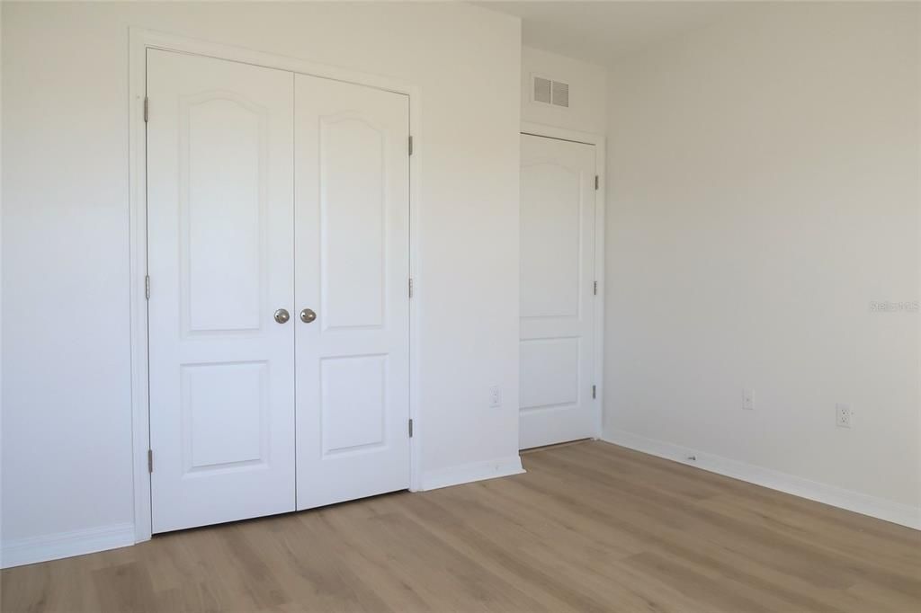 For Sale: $395,900 (5 beds, 3 baths, 2616 Square Feet)