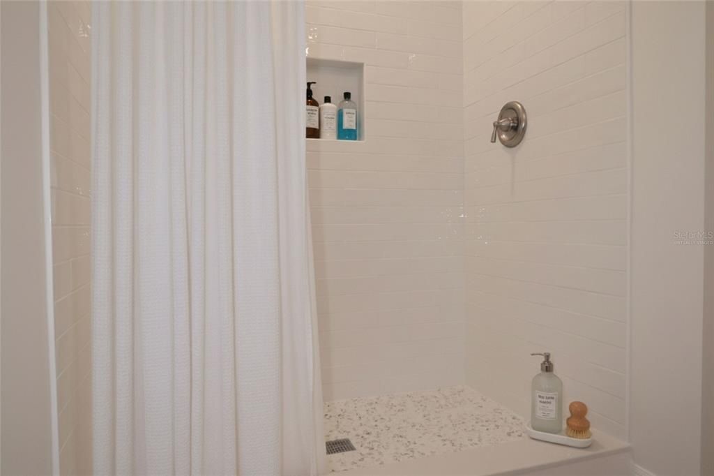 For Sale: $395,900 (5 beds, 3 baths, 2616 Square Feet)