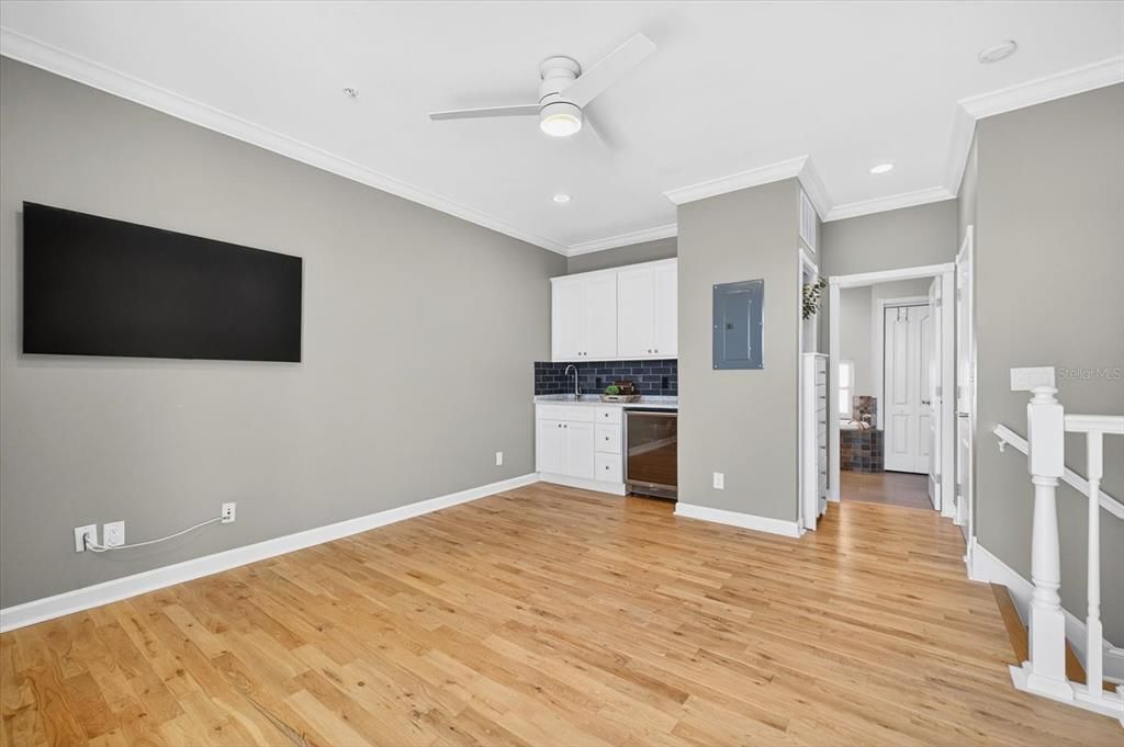 待售: $1,799,900 (4 贝兹, 3 浴室, 3340 平方英尺)