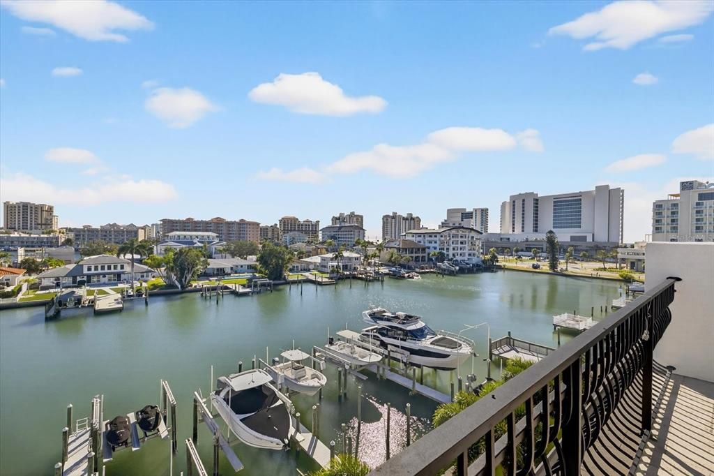 待售: $1,799,900 (4 贝兹, 3 浴室, 3340 平方英尺)