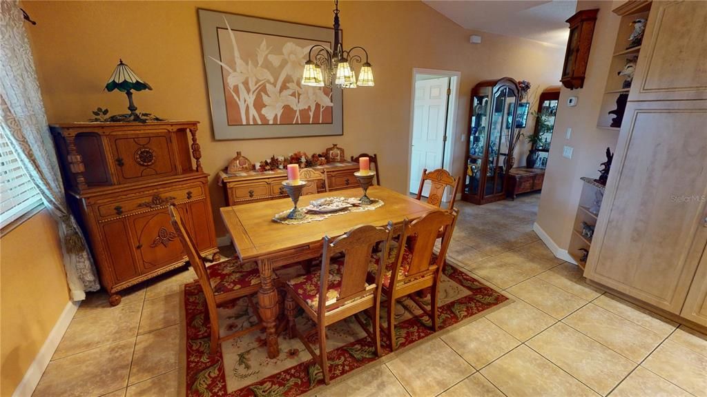 На продажу: $575,000 (3 спален, 2 ванн, 1912 Квадратных фут)