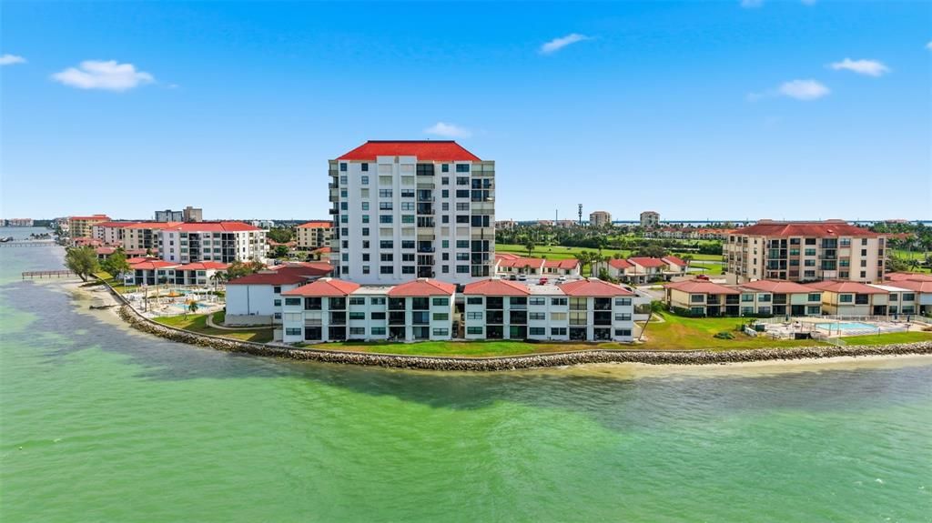 На продажу: $699,900 (2 спален, 2 ванн, 1140 Квадратных фут)