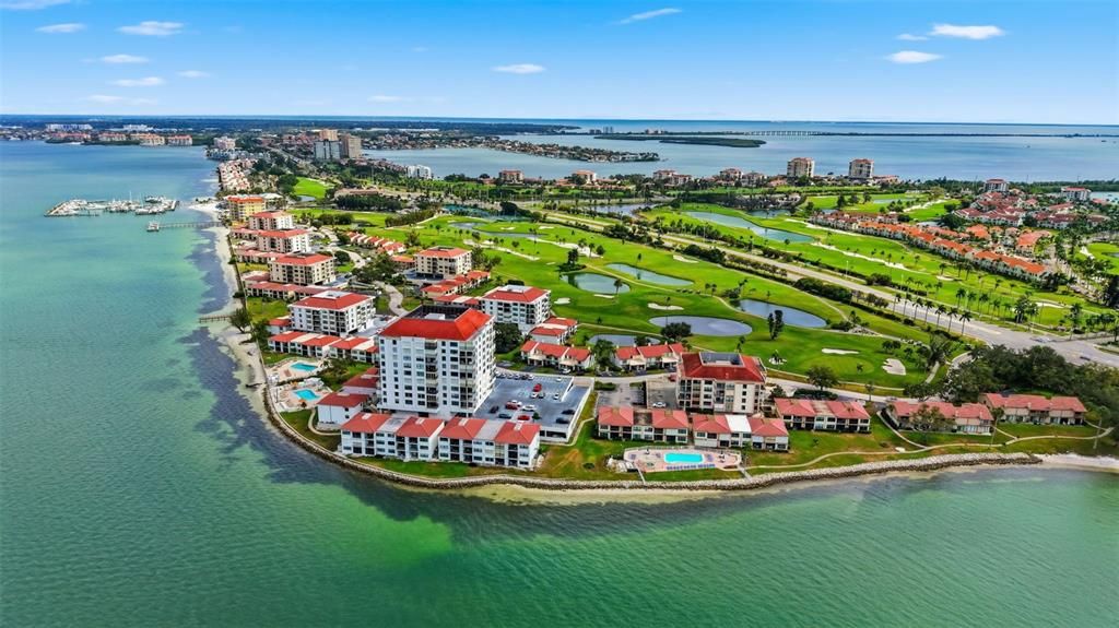 На продажу: $699,900 (2 спален, 2 ванн, 1140 Квадратных фут)