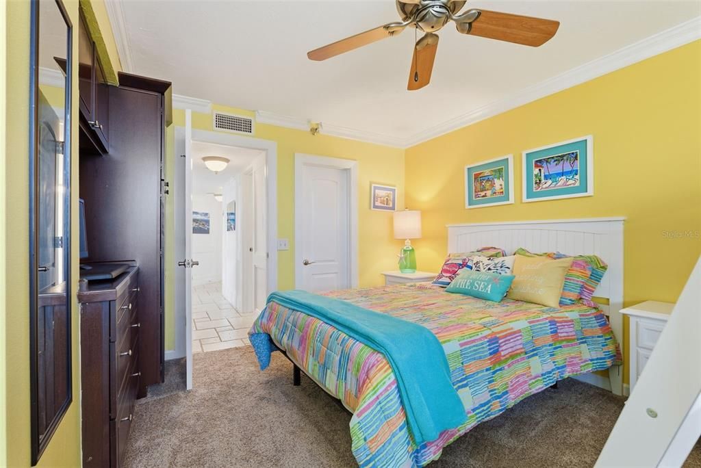 На продажу: $699,900 (2 спален, 2 ванн, 1140 Квадратных фут)