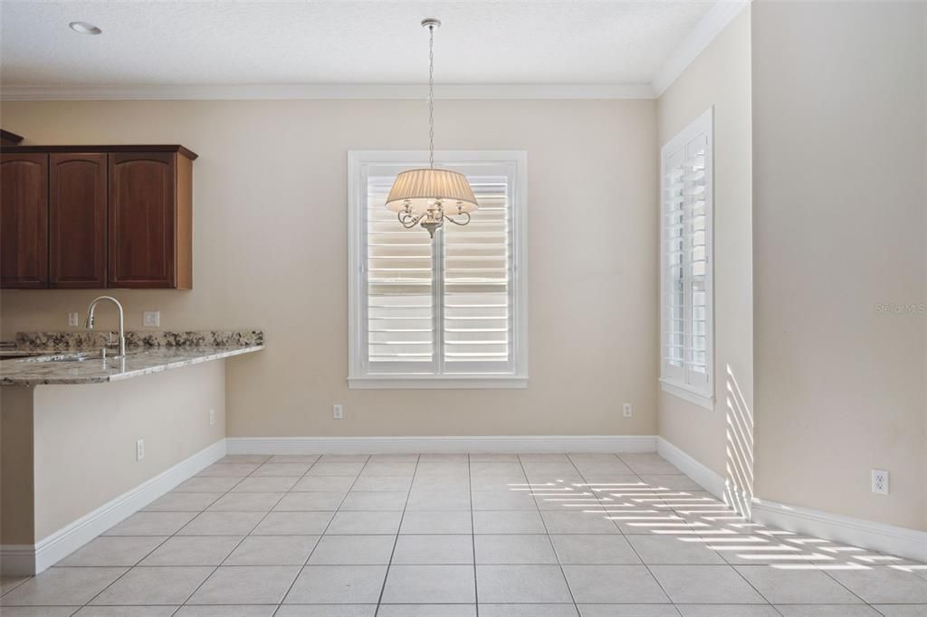 En Venta: $680,000 (5 camas, 3 baños, 3317 Pies cuadrados)