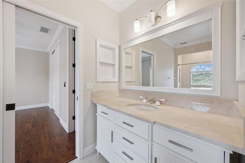 En Venta: $680,000 (5 camas, 3 baños, 3317 Pies cuadrados)