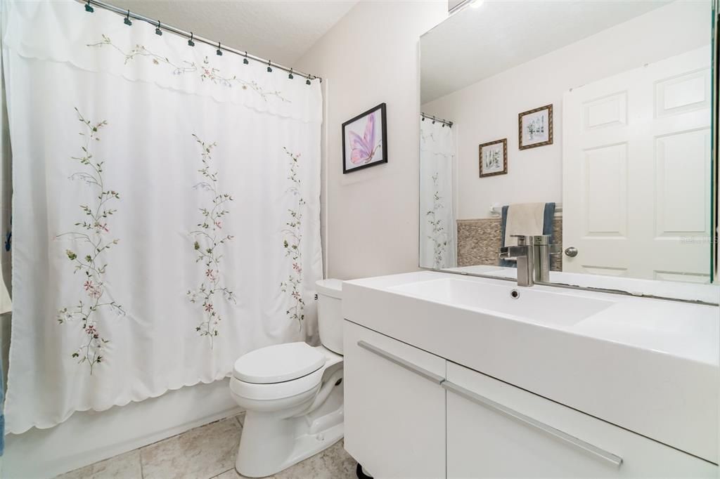 For Sale: $444,900 (3 beds, 2 baths, 1716 Square Feet)