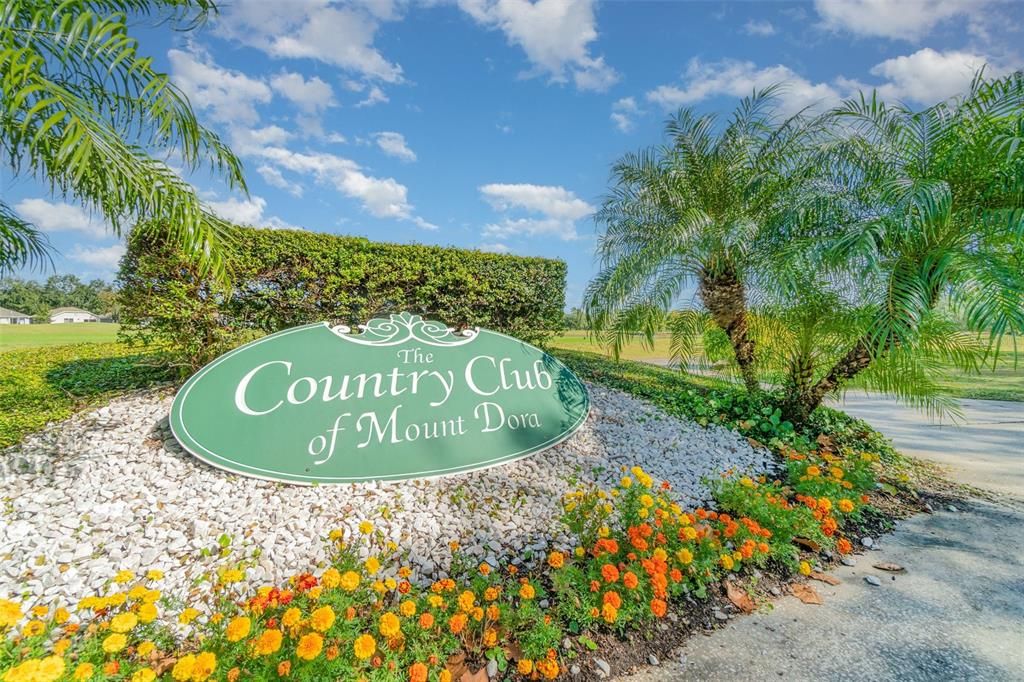 For Sale: $444,900 (3 beds, 2 baths, 1716 Square Feet)