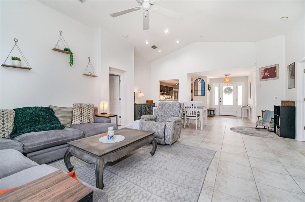 For Sale: $444,900 (3 beds, 2 baths, 1716 Square Feet)