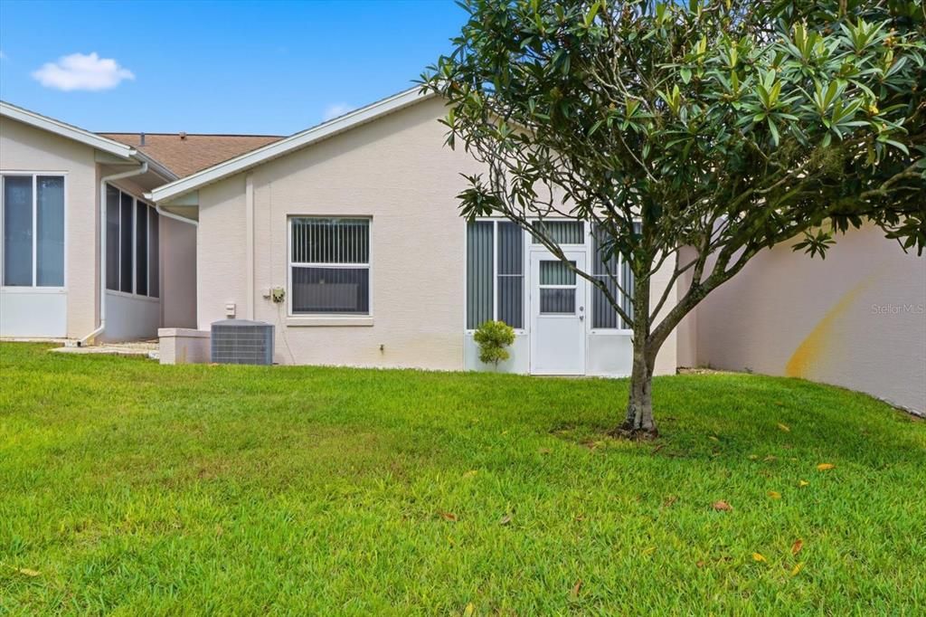 For Sale: $192,500 (2 beds, 2 baths, 1089 Square Feet)