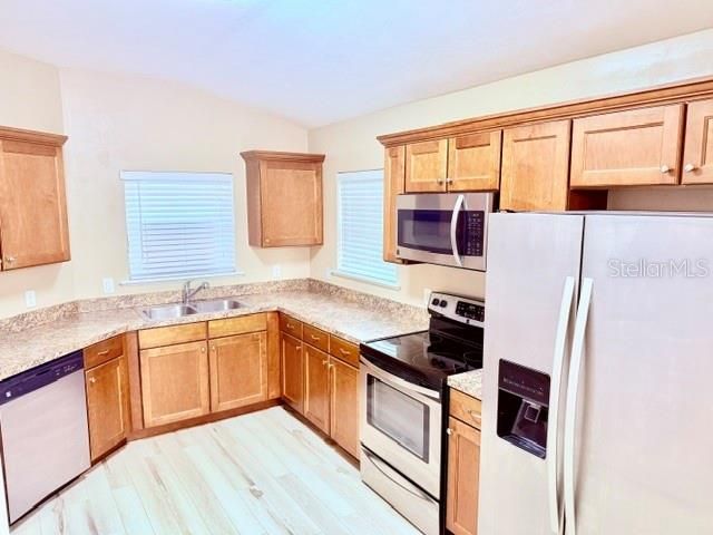 For Rent: $1,900 (3 beds, 2 baths, 1314 Square Feet)