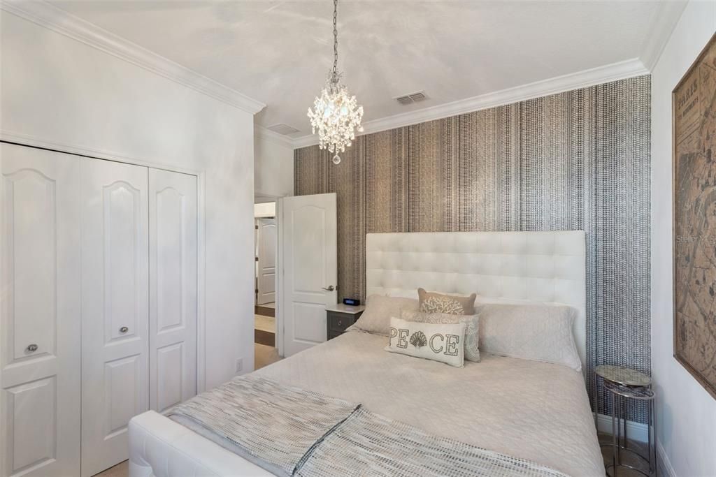 For Sale: $949,000 (5 beds, 3 baths, 2953 Square Feet)