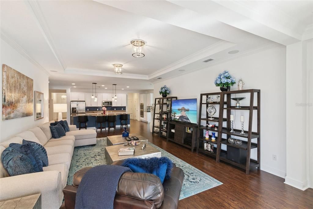 For Sale: $949,000 (5 beds, 3 baths, 2953 Square Feet)