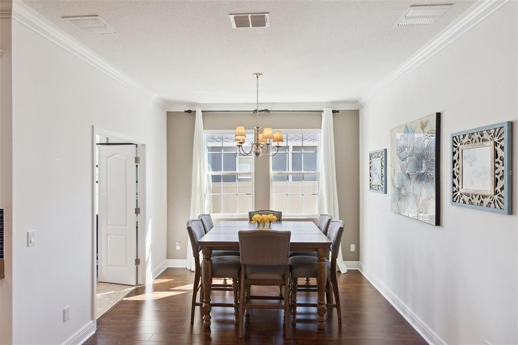 For Sale: $949,000 (5 beds, 3 baths, 2953 Square Feet)