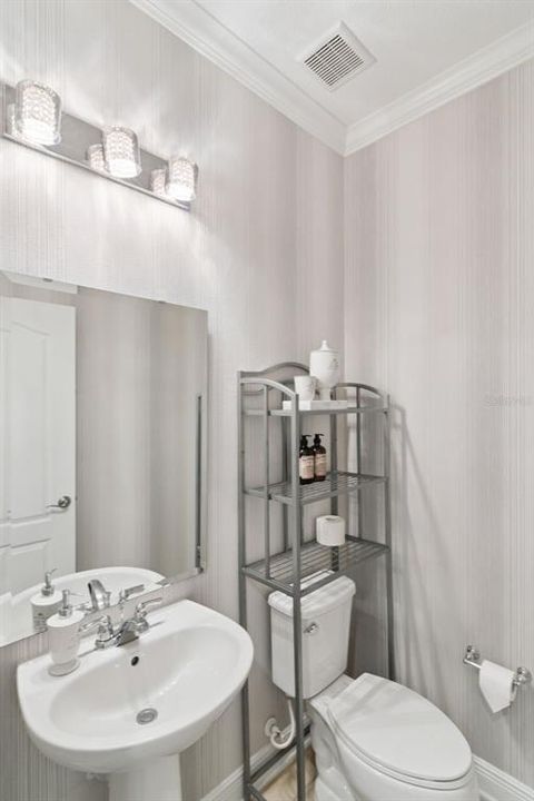 For Sale: $949,000 (5 beds, 3 baths, 2953 Square Feet)