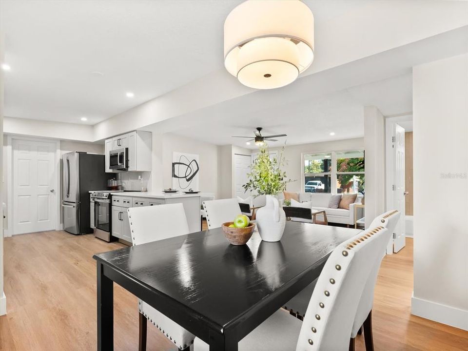 For Sale: $329,900 (3 beds, 2 baths, 1238 Square Feet)