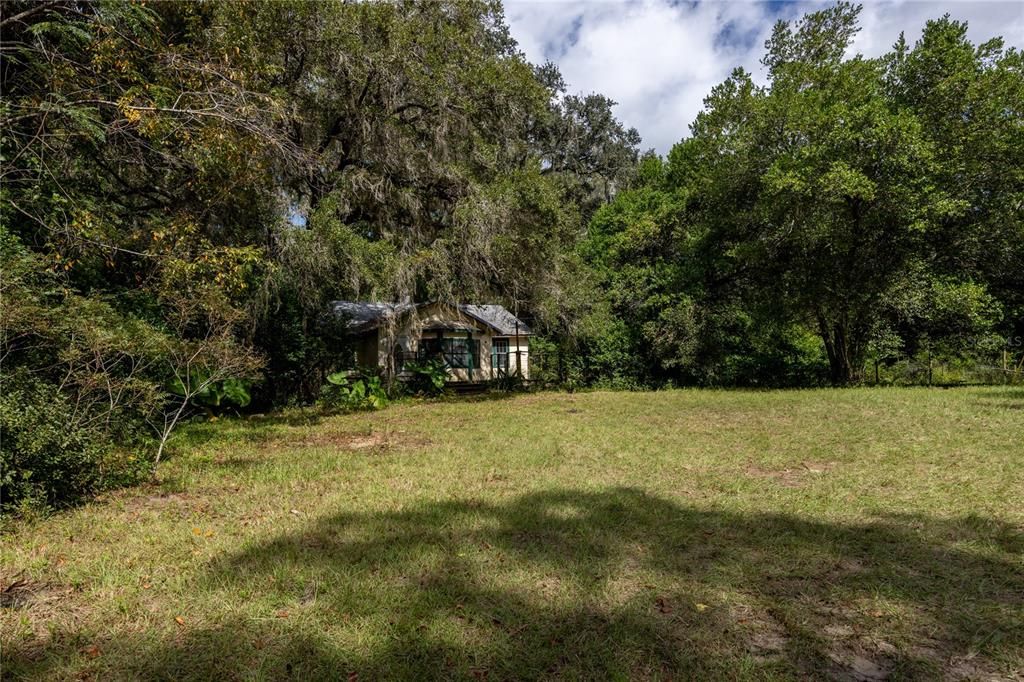 Active With Contract: $199,900 (3 beds, 1 baths, 1519 Square Feet)