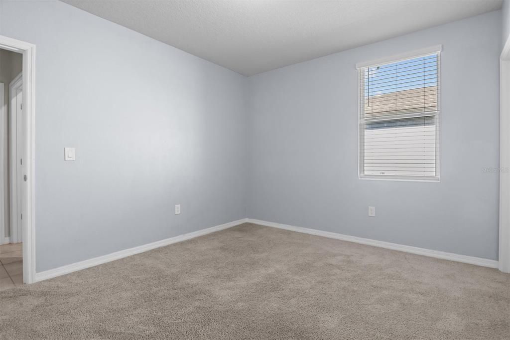 待售: $353,500 (4 贝兹, 3 浴室, 1943 平方英尺)