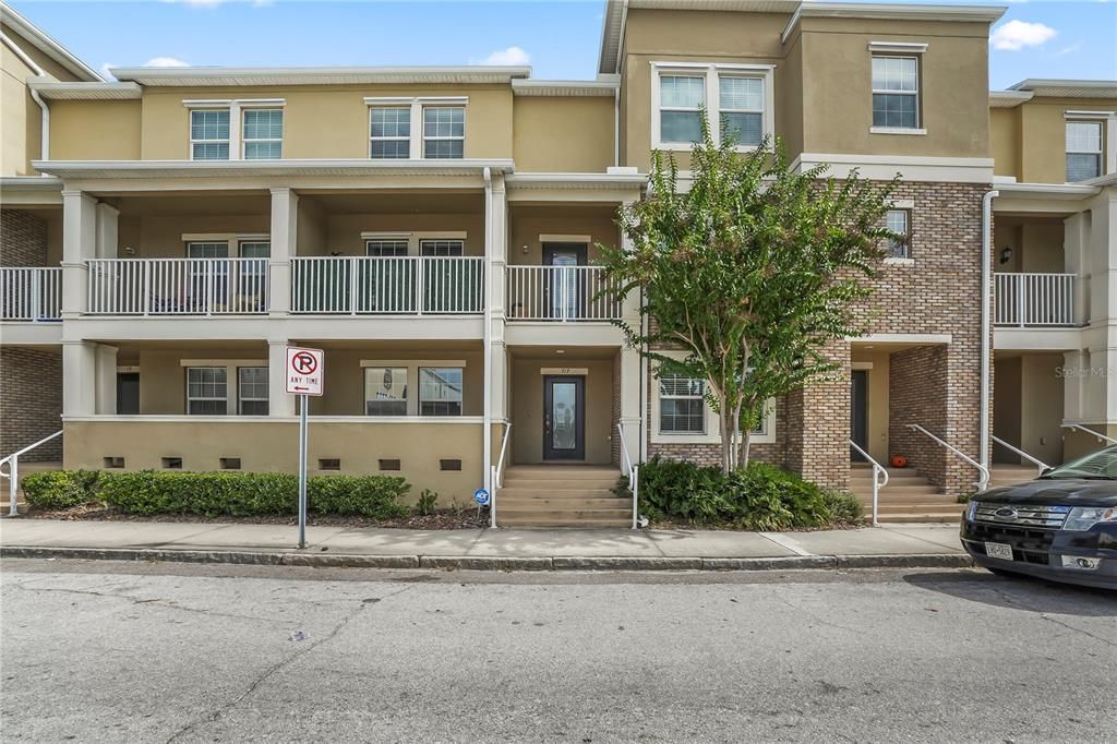 出租: $3,850 (3 贝兹, 3 浴室, 2226 平方英尺)