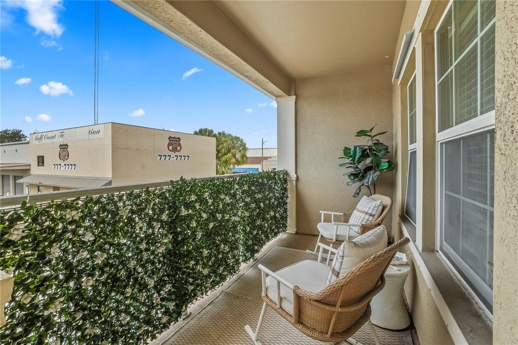 出租: $3,850 (3 贝兹, 3 浴室, 2226 平方英尺)