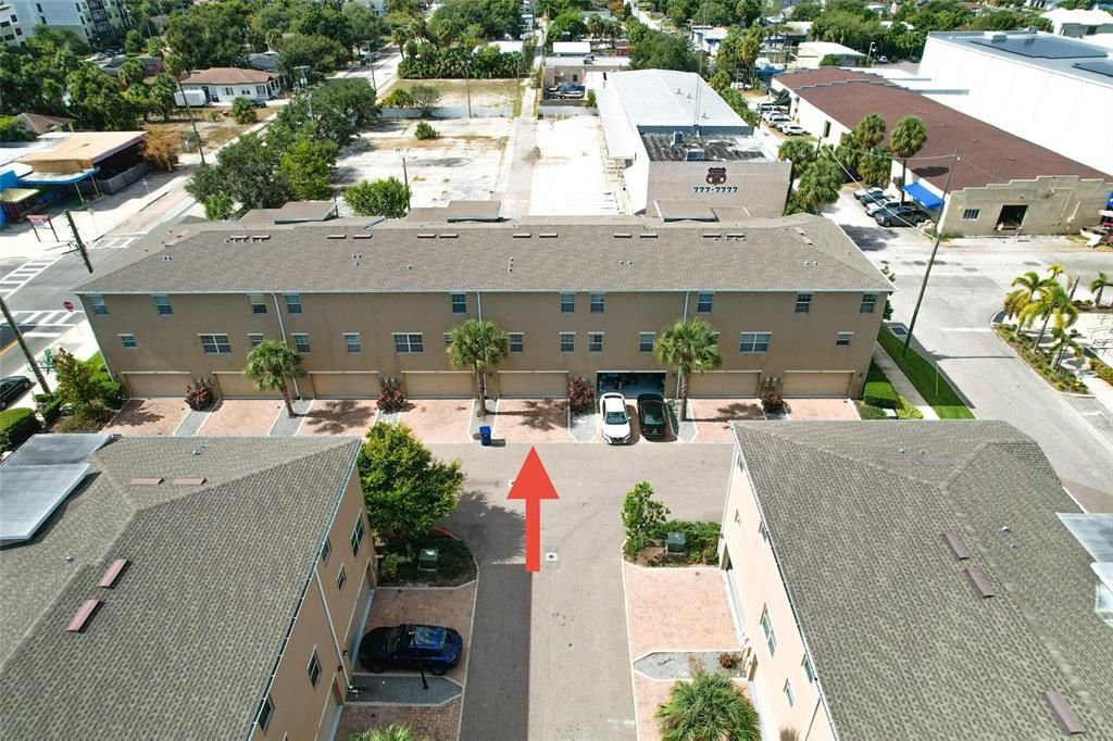 出租: $3,850 (3 贝兹, 3 浴室, 2226 平方英尺)