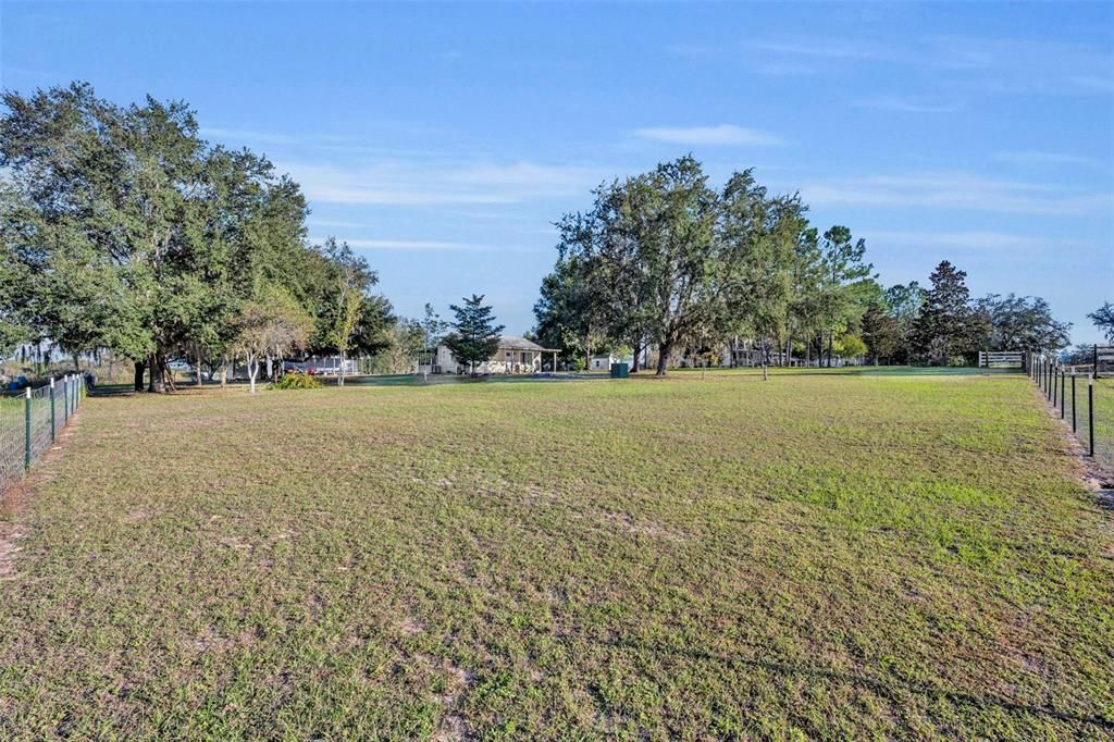 Active With Contract: $255,000 (2 beds, 2 baths, 600 Square Feet)