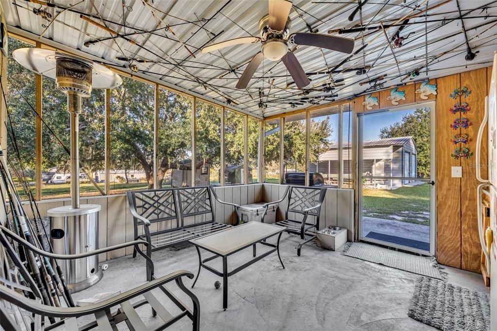 Active With Contract: $255,000 (2 beds, 2 baths, 600 Square Feet)