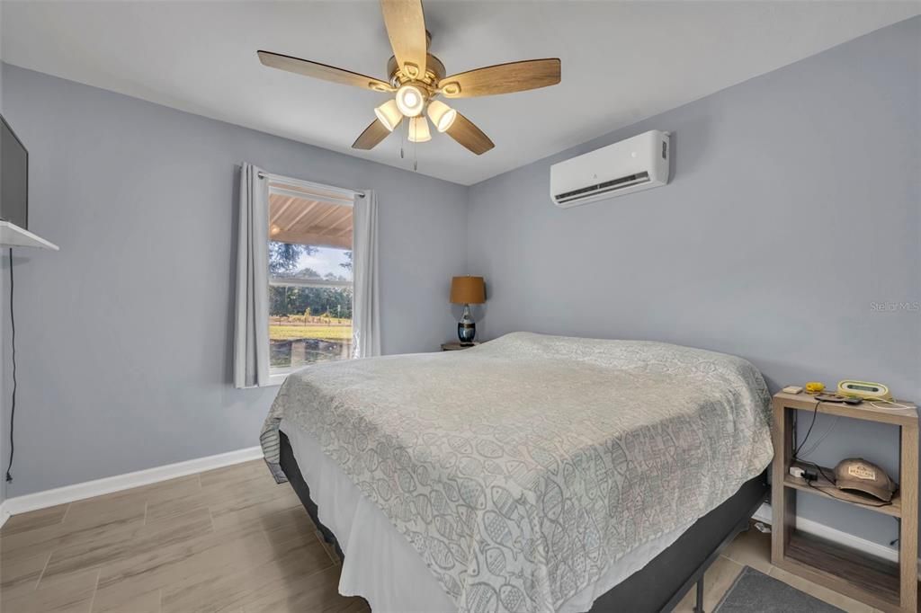 Active With Contract: $255,000 (2 beds, 2 baths, 600 Square Feet)